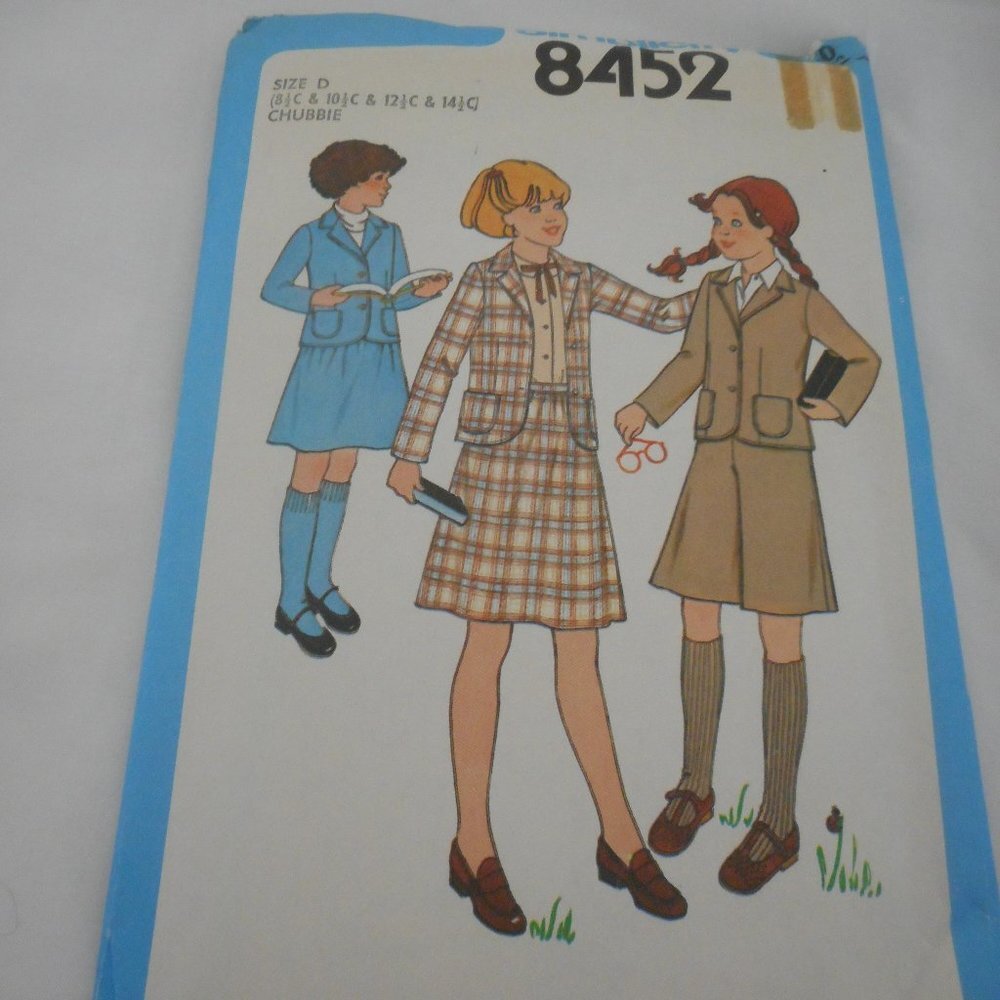 Vintage 1970 Girls Simplicity sewing pattern 8452